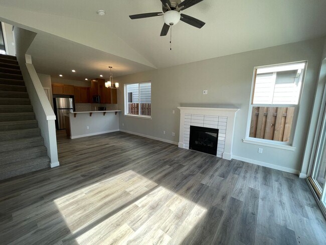 Building Photo - Beautiful 3br/2ba House Available Soon!