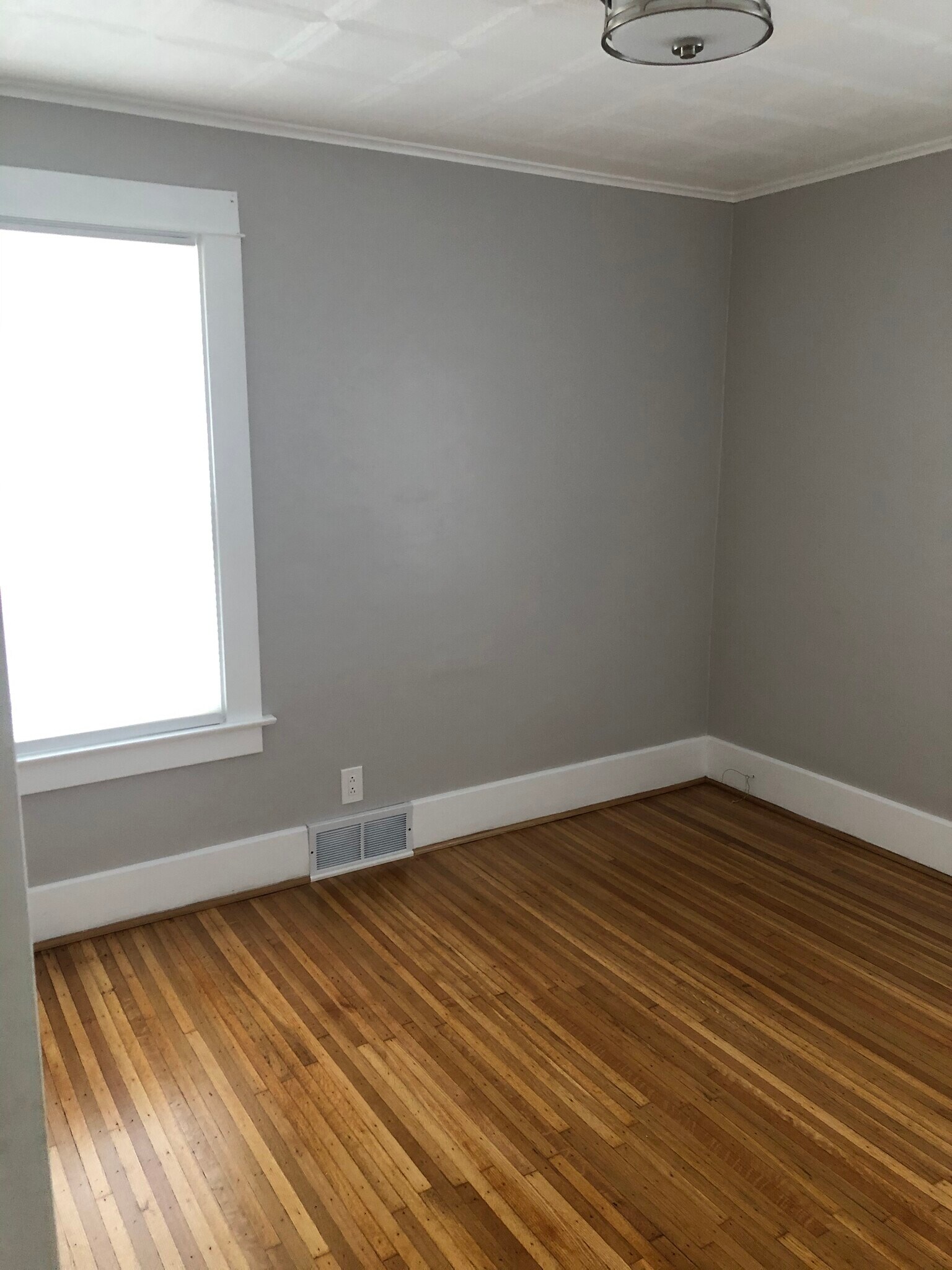 Bedroom - 81 Lincoln Blvd