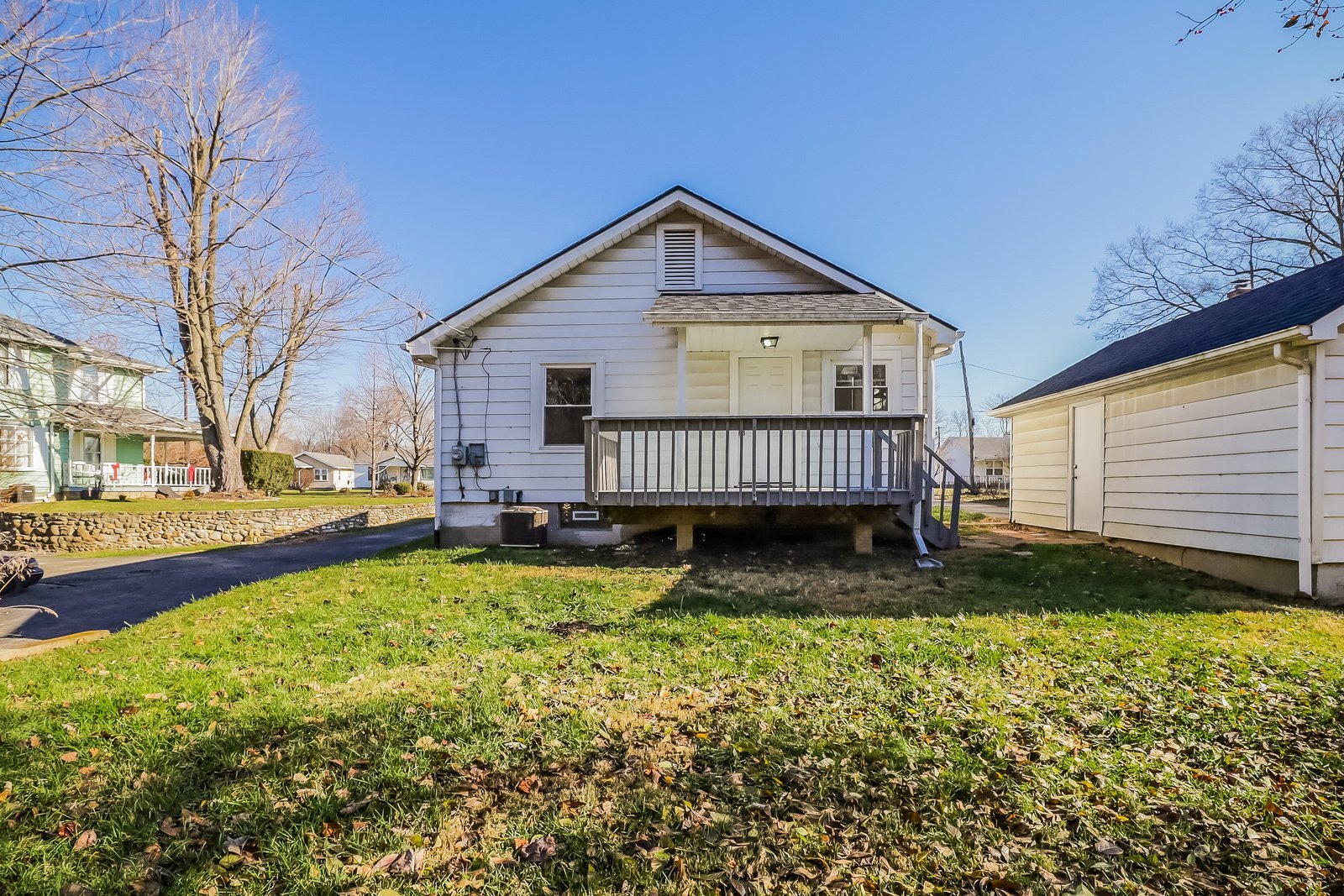 Building Photo - 1824 Winona Dr