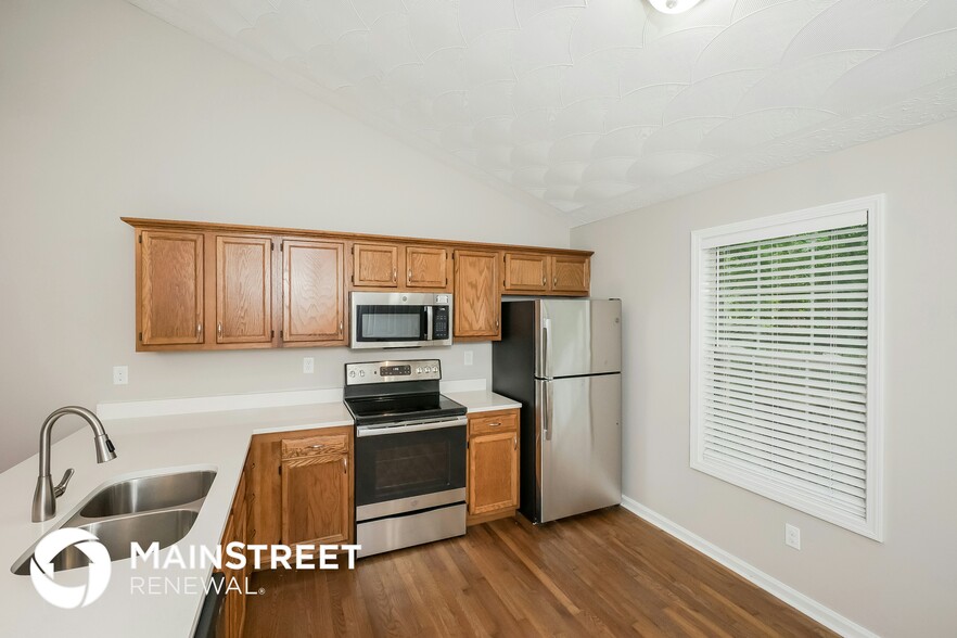 Building Photo - 806 Tin Dor Way