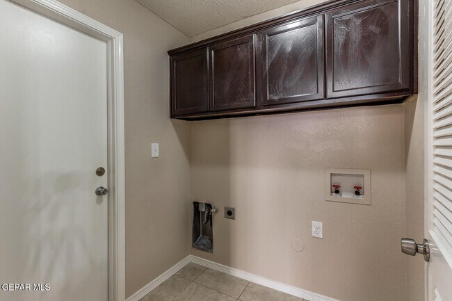 Building Photo - 3132 Tierra Bowles Dr