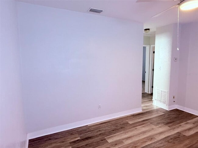 Building Photo - 1544 77th Ave N