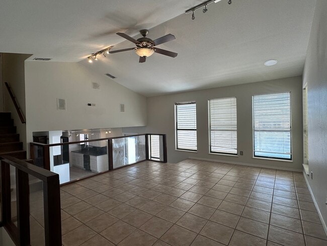 Building Photo - ISLAND LIVING!