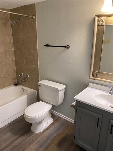 Building Photo - 546 Cumberland Dr