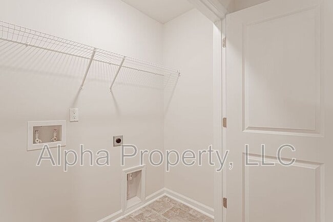 Building Photo - 19 Apricot Ln