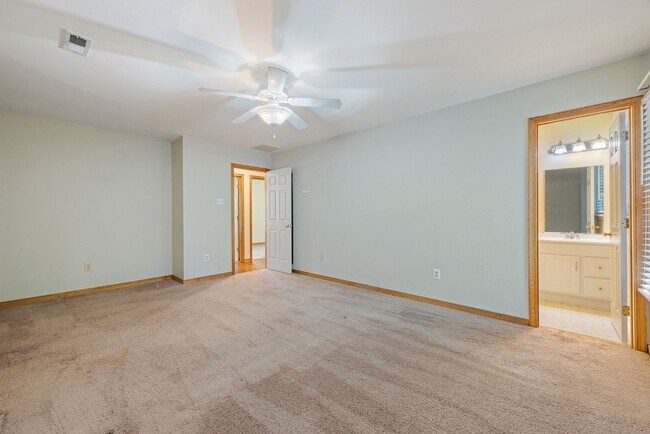 Building Photo - 8811 S Boones Trail Rd