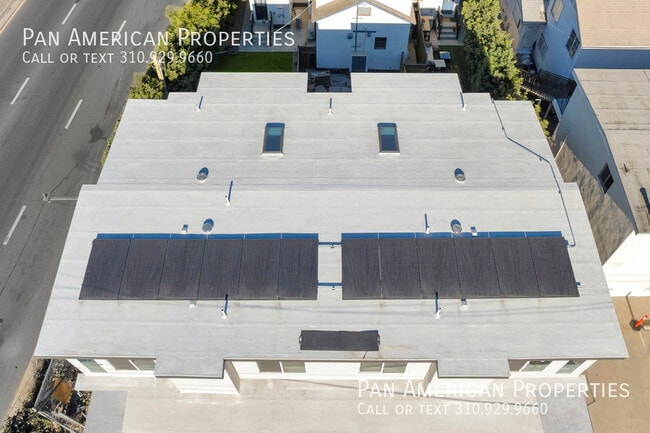 Building Photo - 1738 9th St