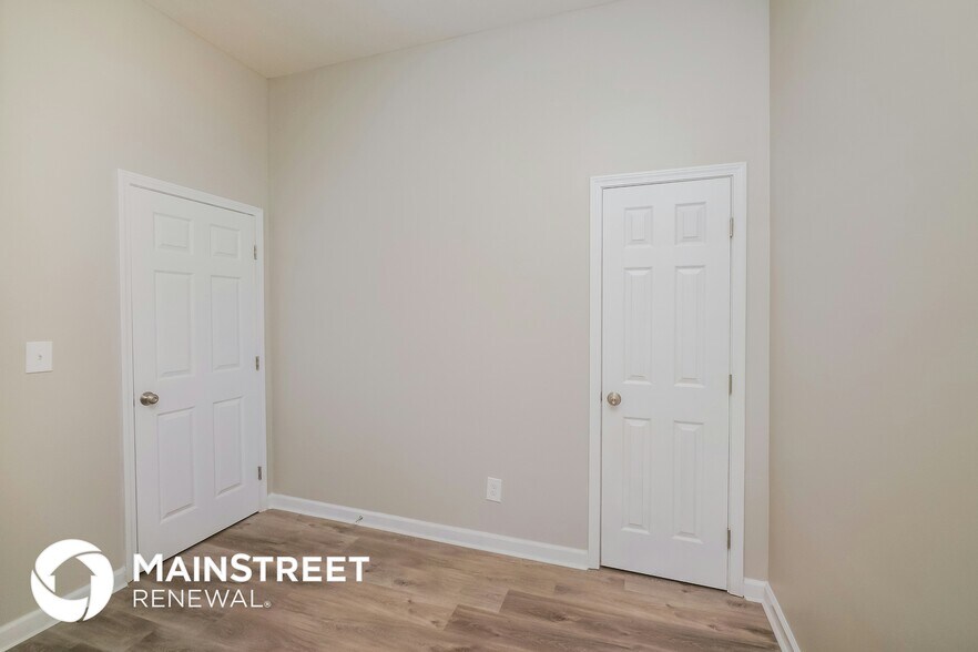 Building Photo - 3409 Vermont Ave