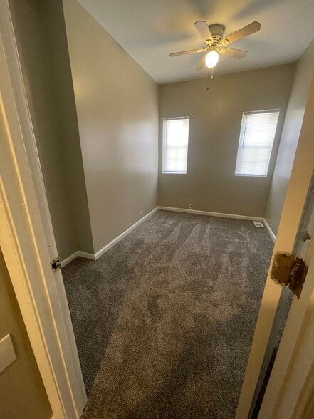Second Bedroom - 1127 S Carey St