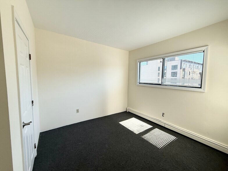 Building Photo - 590 Columbus Ave