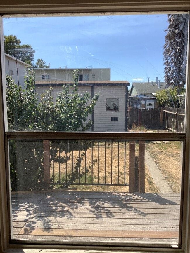 Building Photo - 2 Bed / 1 Bath House Available in Richmond...