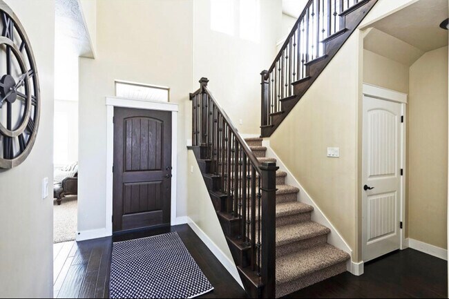 Building Photo - 2031 Tall Woods Dr
