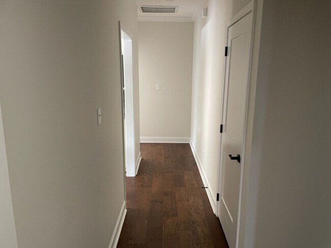 Building Photo - Vonore 37885 - 4 bedroom, 3 bath in Tellico Village - Contact Ed Johnson 865-924-5045