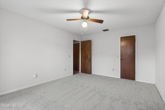Building Photo - 1964 Oak Twist Ct