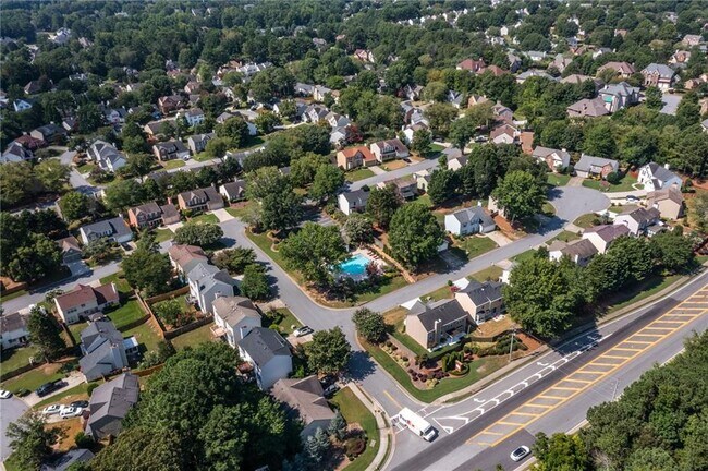 Building Photo - 13030 Carriage Park Ln