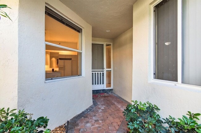 Building Photo - 2512 Coco Plum Blvd