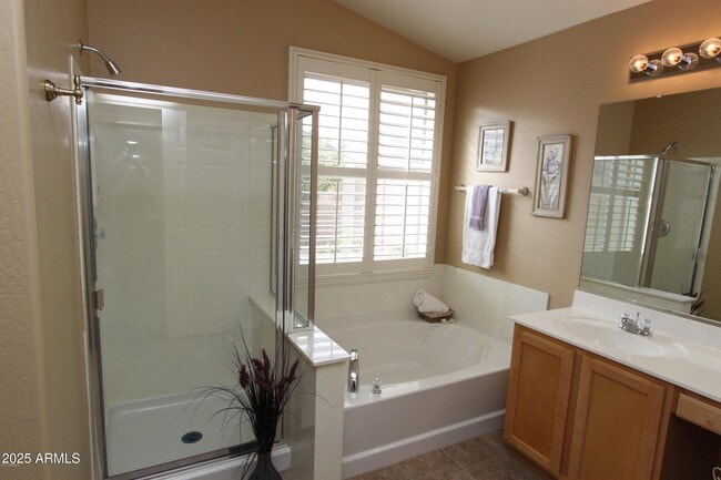Building Photo - 45059 Paraiso Ln