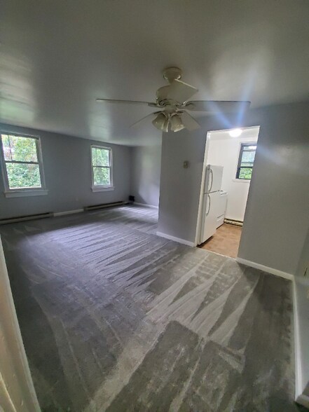 Building Photo - 2767 Churchview Ave