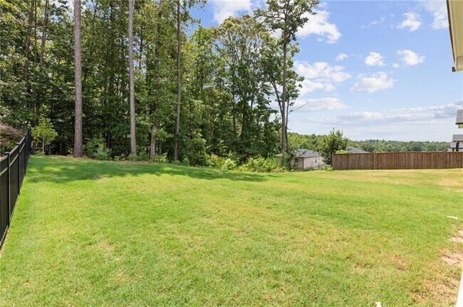 Building Photo - 334 Wells Cir