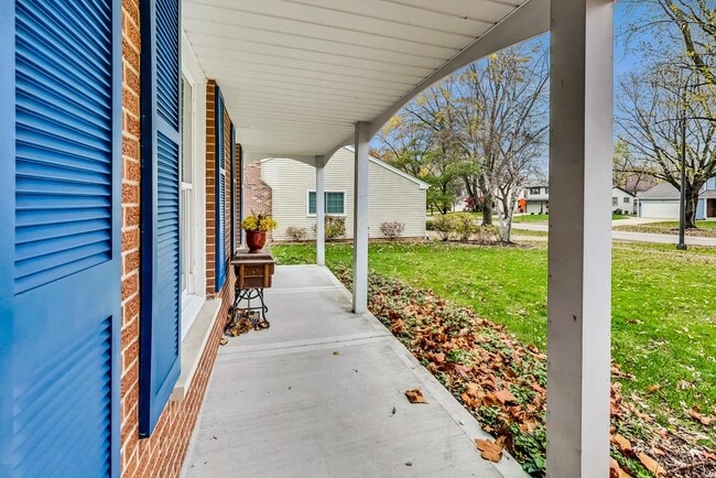 Building Photo - 1232 W Jefferson Ave