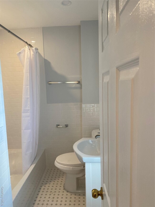 Building Photo - 75 W Washington Ave