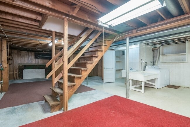 Building Photo - 78 Melwood Ave