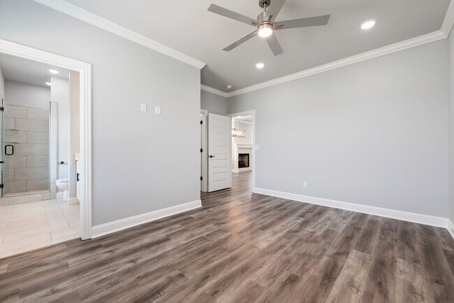 Building Photo - Newly Built Bentonville Townhome!