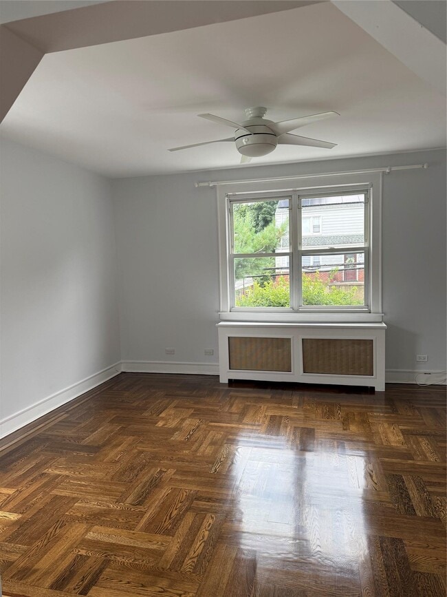 Building Photo - 109 Greenvale Ave