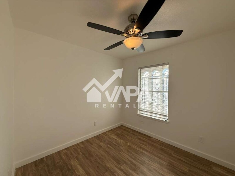 Building Photo - 9226 Nagel St