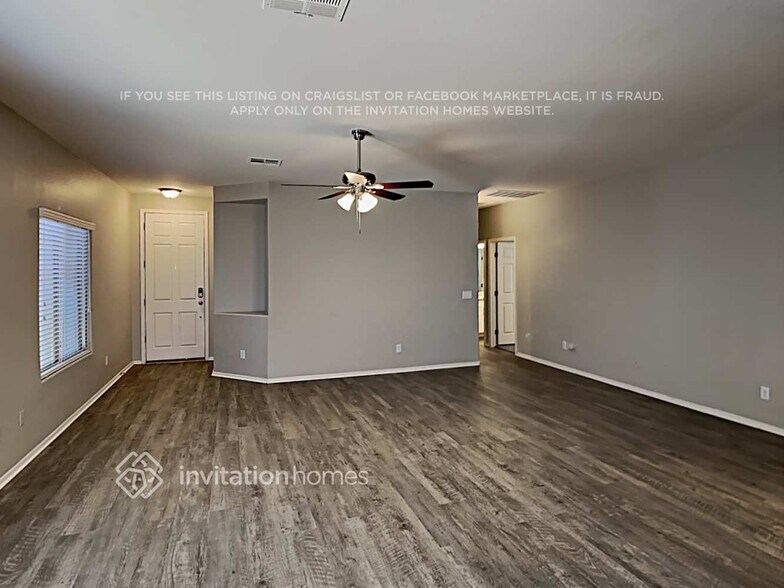 Building Photo - 1144 E Blackfoot Daisy Dr
