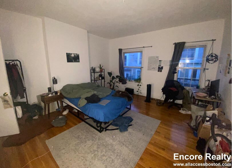 Building Photo - 8 Sewall St