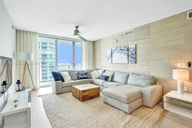 Building Photo - 300 Sunny Isles Blvd