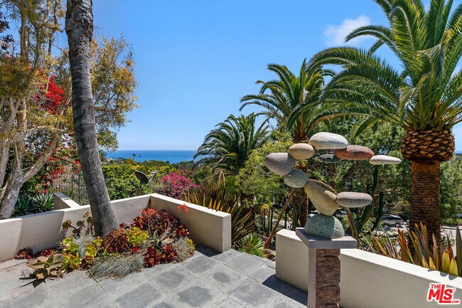 Building Photo - 28177 Rey De Copas Ln