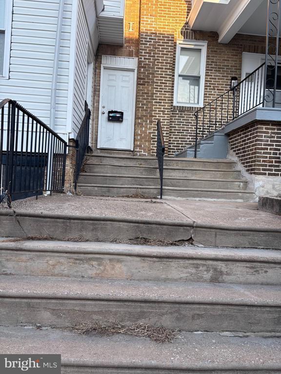 Building Photo - 1767 N Peach St