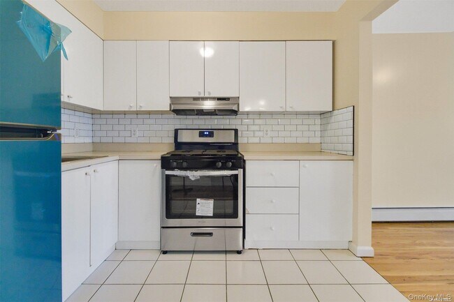 Building Photo - 65-45 110th St