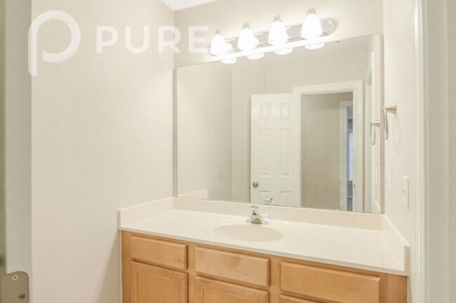 Building Photo - 5824 Clarks Fork Dr