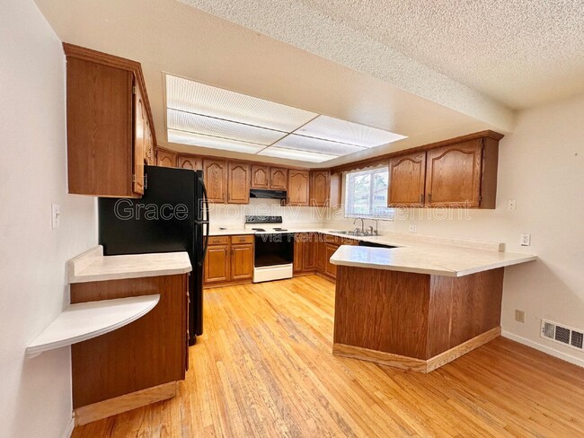 Building Photo - 1762 Ura Ln