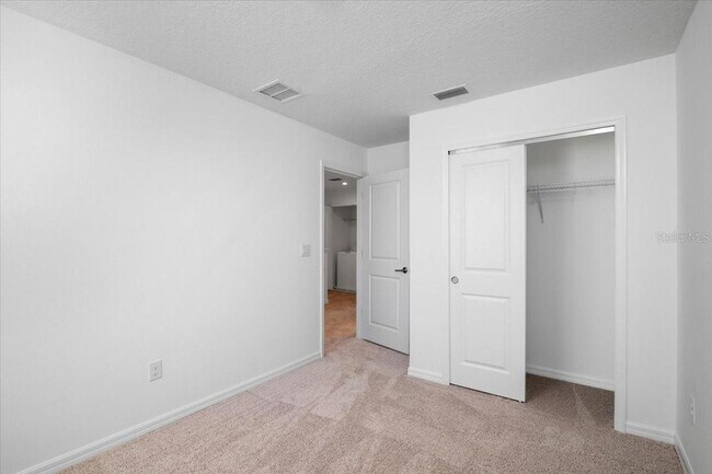 Building Photo - 5756 Haven Ter