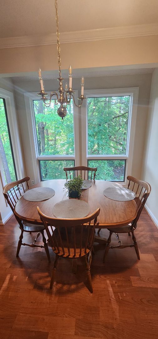 Building Photo - Fully furnished meticulously maintained upper condo