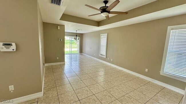 Building Photo - 18374 Columbine Rd