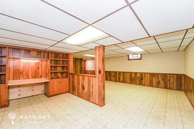 Building Photo - 5618 Severn Cir NW