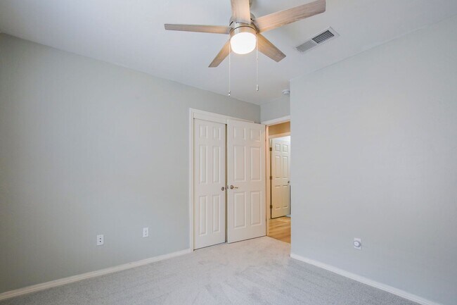 Building Photo - Well Maintained 4 Bedroom 2 Bath Home with...