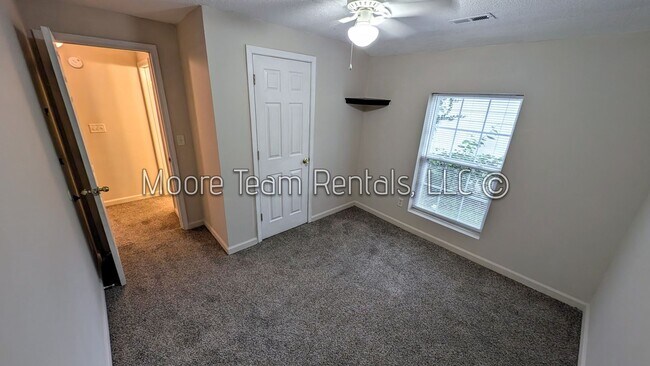 Building Photo - 618 Edgewood Ave