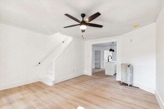 Building Photo - 6611 N 20th St