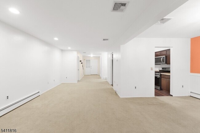 Building Photo - 89 Stockton Ct