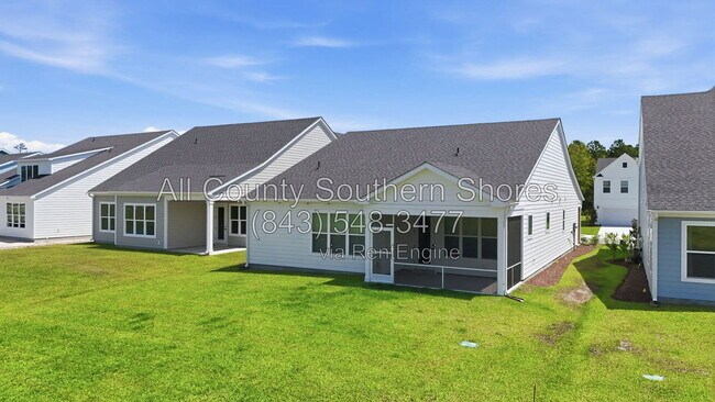 Building Photo - 3084 Claredon St