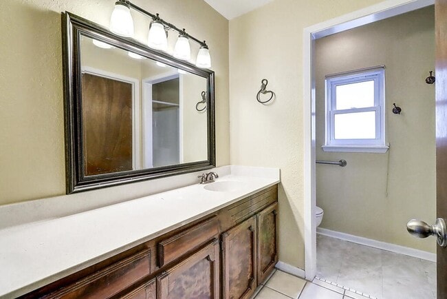 Building Photo - 3121 Seafoam Dr