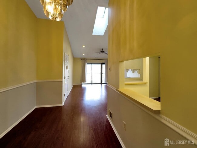 Building Photo - 479 Danbury Ln