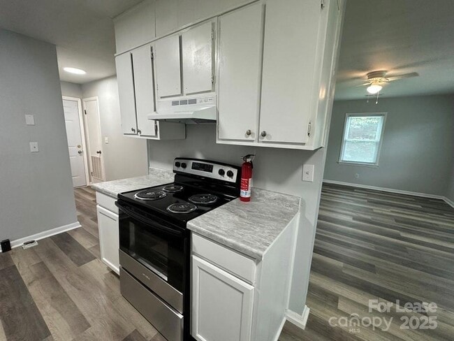 Building Photo - 48708 US-52