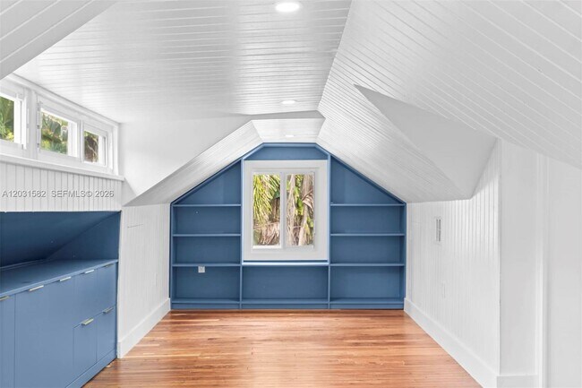 Building Photo - 3945 Loquat Ave